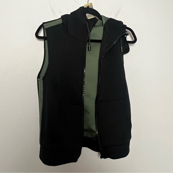 Alala Jackets & Blazers - 40. Alala Black Sporty Hooded Vest